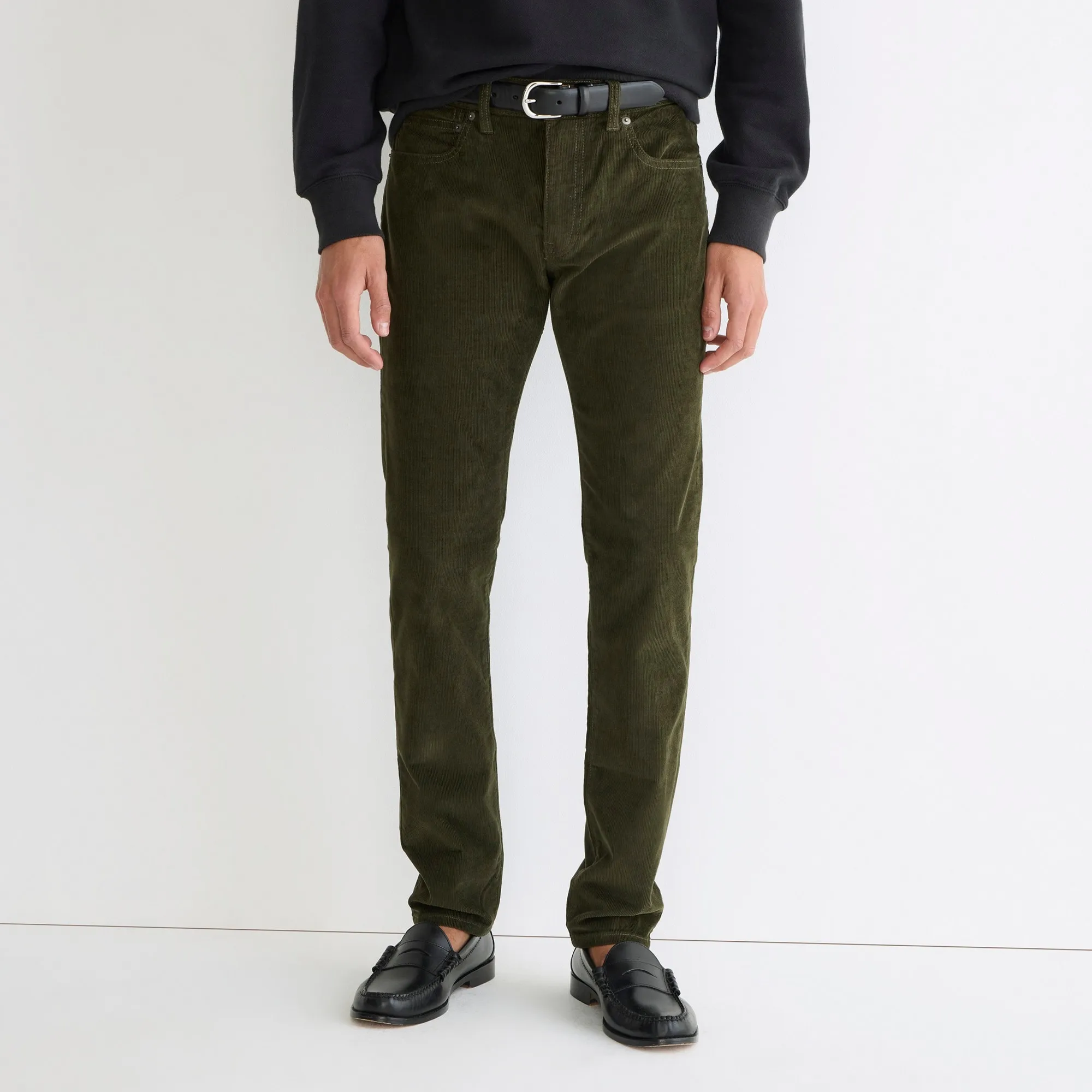 484 Slim-fit pant in corduroy