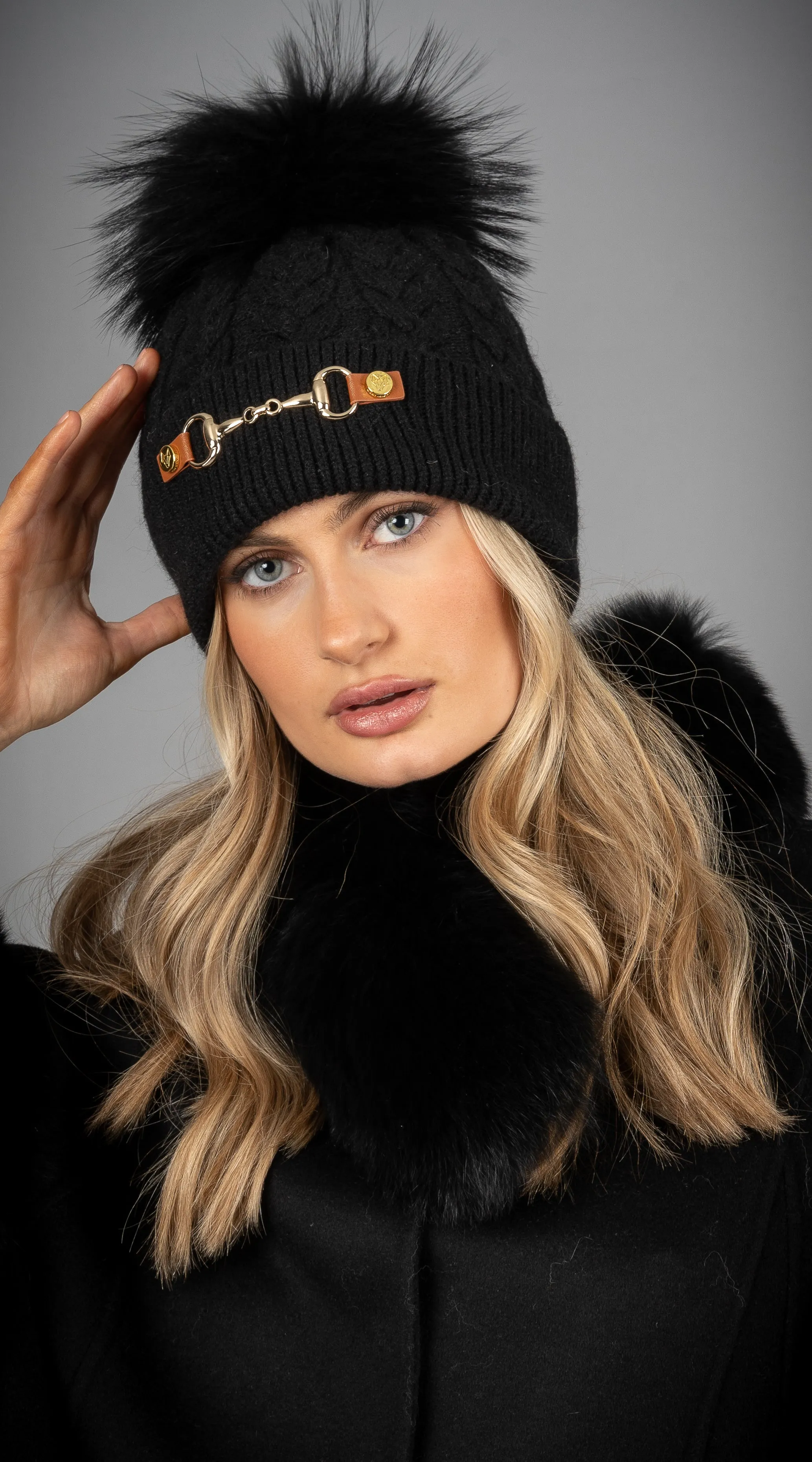 Burley Pom Pom Hat - Black