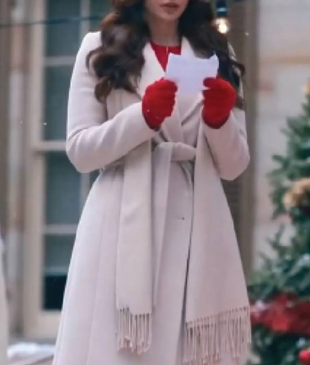 Christmas Keepsake Elizabeth White Coat | Jillian Murray Coat