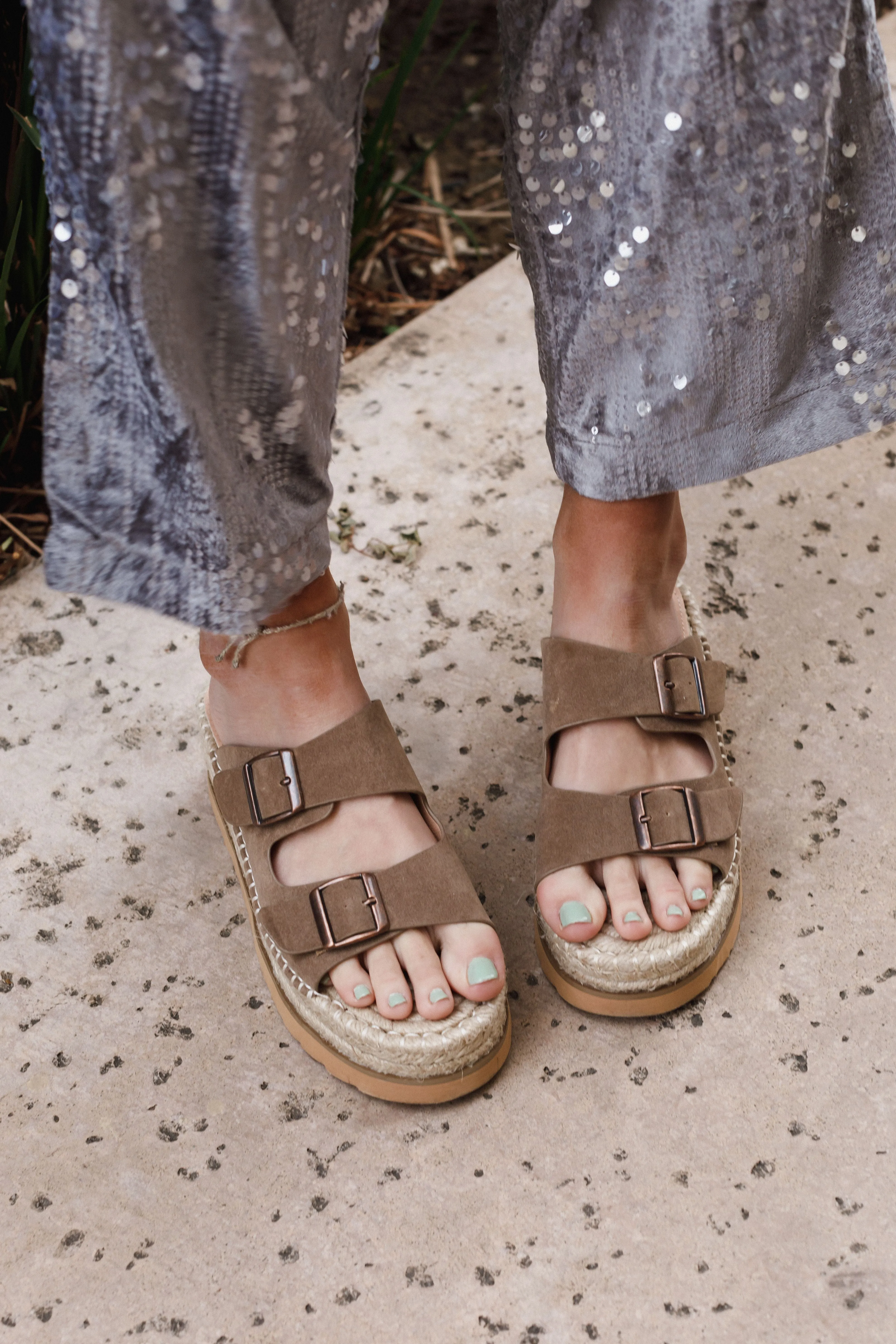 Dazey Springs Buckle Sandal - Taupe