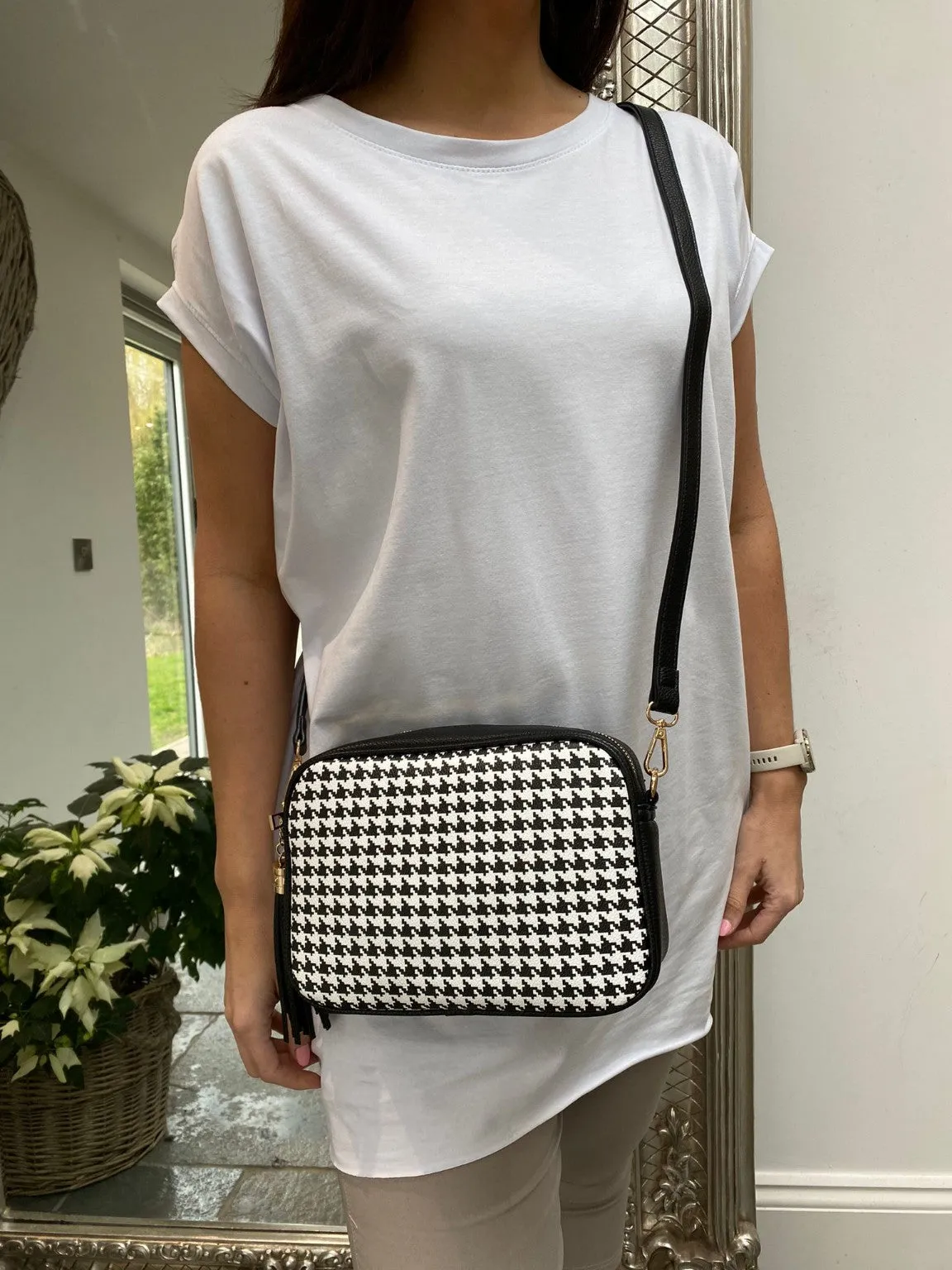 Dogtooth Print Bag