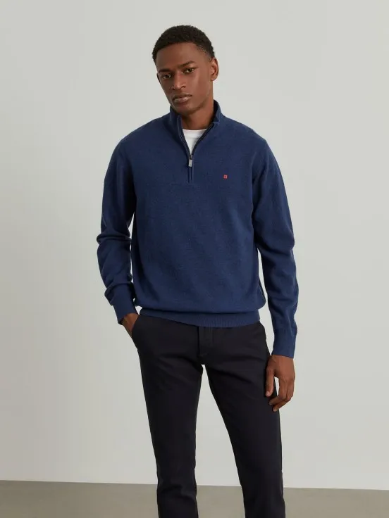 Fleece sweater with zip