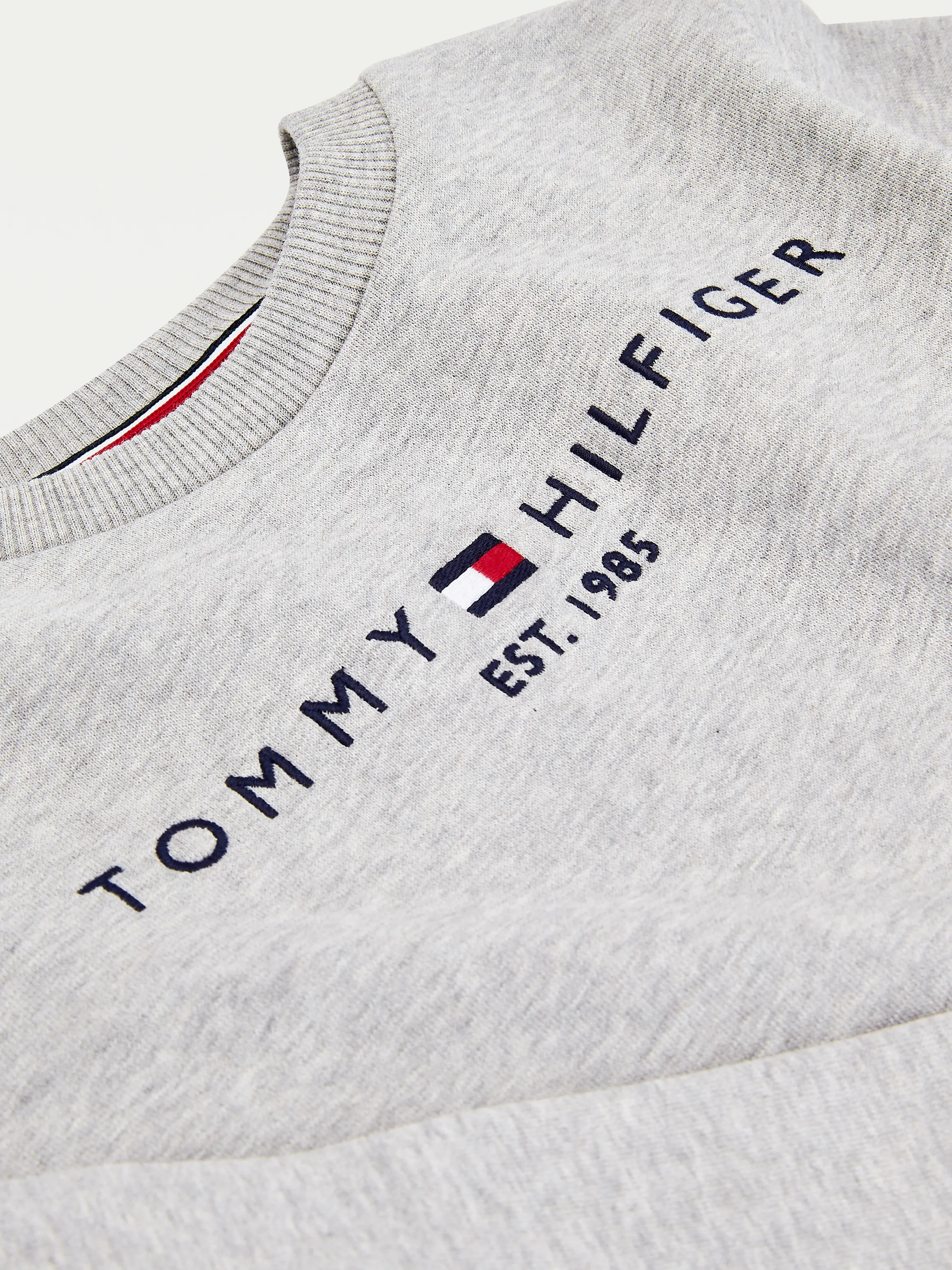 Kids Unisex 3-7 Essential Sweatshirt | Sweatshirts & Hoodies| Tommy Hilfiger