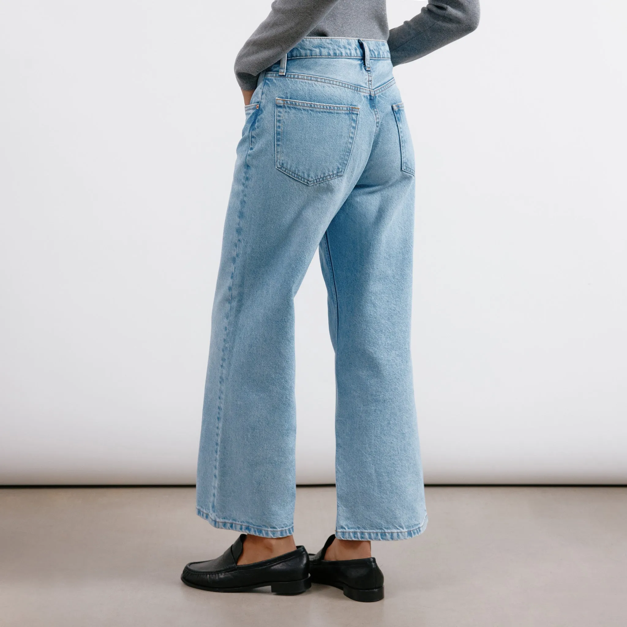 Light Wash Cropped Wide Leg Jeans