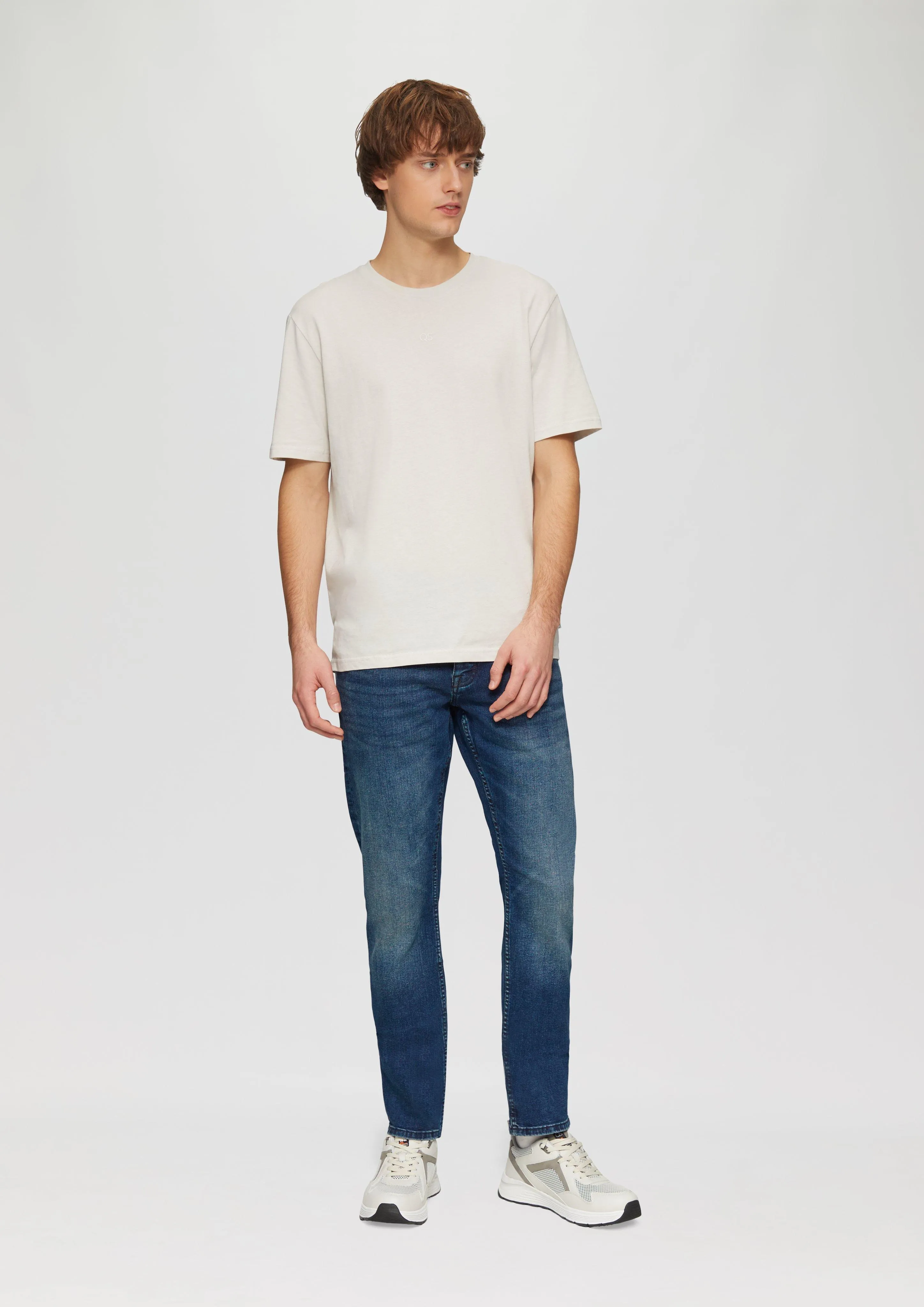 Slim: slim leg jeans